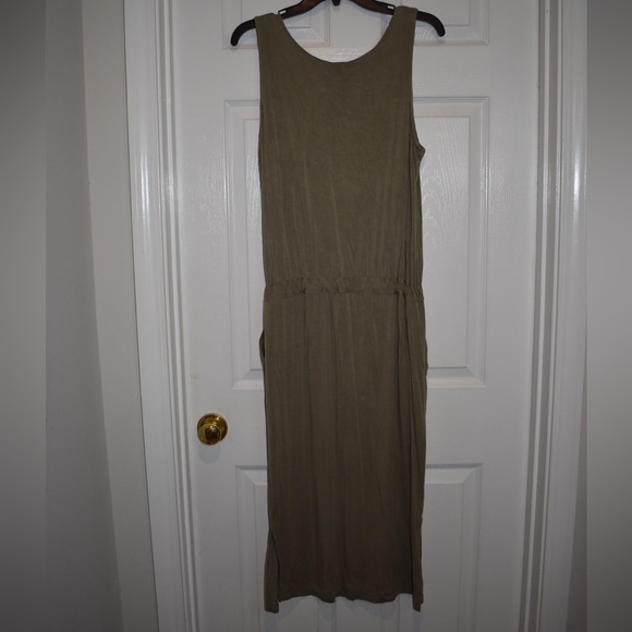 Tomsware Olive Sleeveless Maxi Dress. Size L - Picture 3 of 4